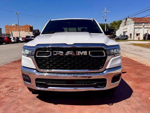 Bright White Clearcoat 2025 RAM 1500 Big Horn/Lone Star
