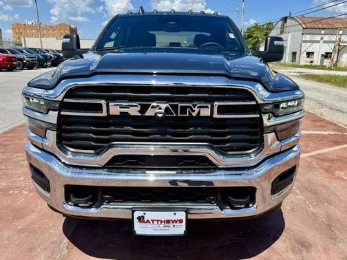 2025 RAM 2500 Big Horn Crew Cab 4x4 6'4' Box