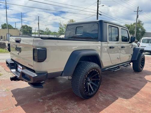 2020 Jeep Gladiator Sport