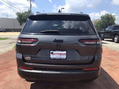 2023 Jeep Grand Cherokee L Altitude