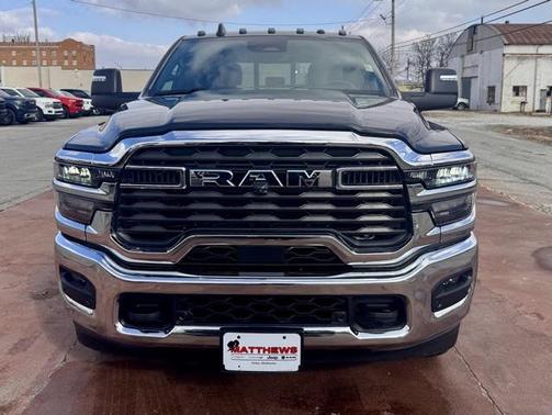 2026 RAM 3500 Tradesman Crew Cab 4x4 8' Box