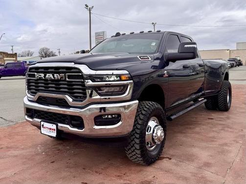 2026 RAM 3500 Tradesman Crew Cab 4x4 8' Box