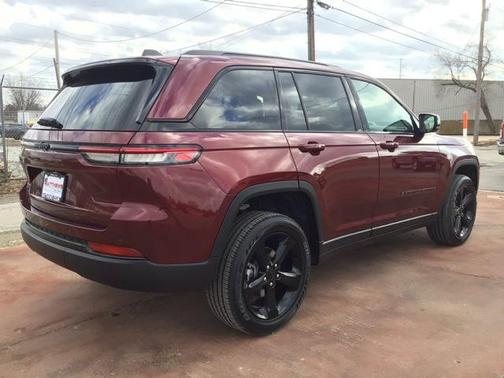 2025 Jeep Grand Cherokee Altitude