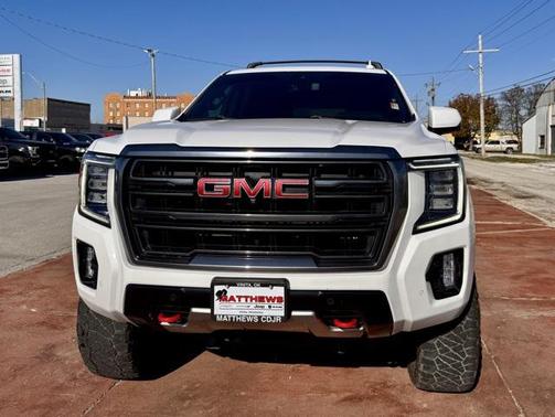 2022 GMC Yukon 4WD AT4