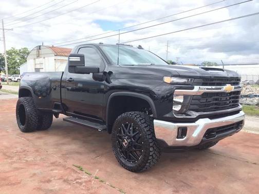 2024 Chevrolet Silverado 3500 LT
