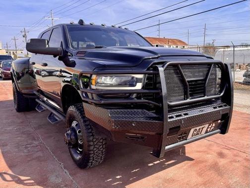 2020 RAM 3500 Laramie Mega Cab 4x4 6'4' Box