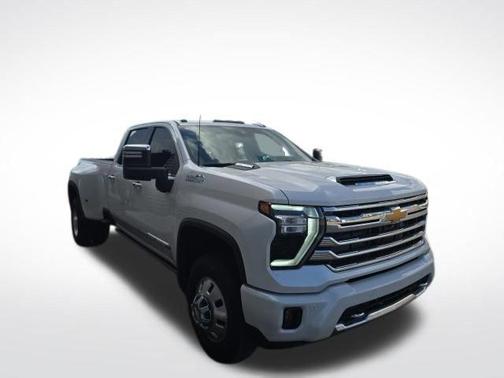 2025 Chevrolet Silverado 3500 High Country