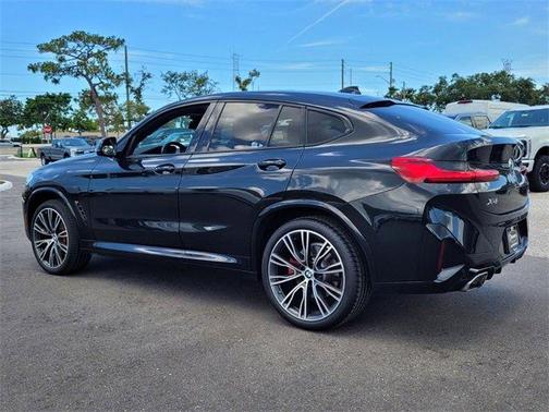 2022 BMW X4 xDrive30i