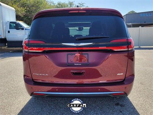 2023 Chrysler Pacifica Touring-L