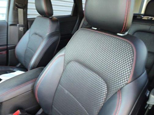 2024 Ford Escape ST-Line Select