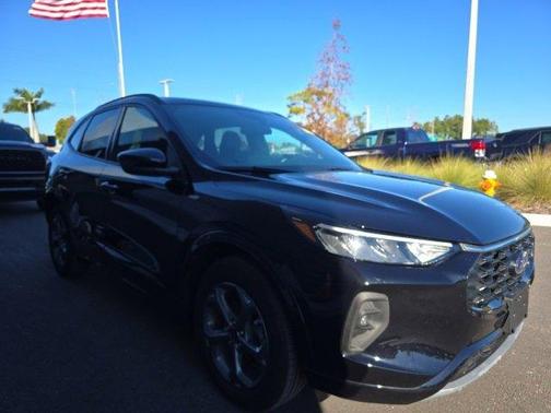 2024 Ford Escape ST-Line Select