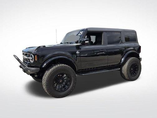 Shadow Black 2025 Ford Bronco Outer Banks