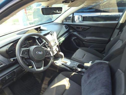 2019 Subaru Impreza 2.0i