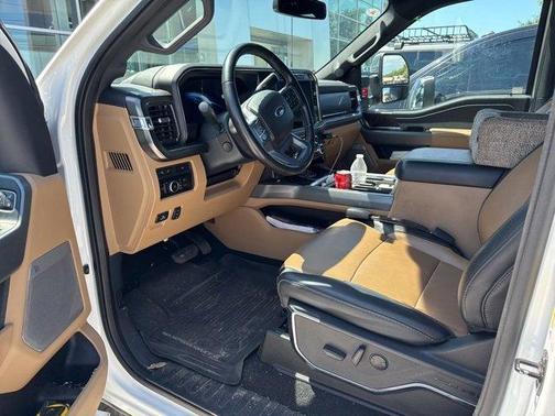 2023 Ford F-350 Lariat Super Duty