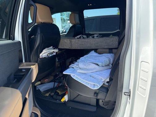 2023 Ford F-350 Lariat Super Duty
