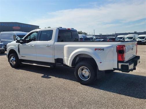 2023 Ford F-350 Lariat Super Duty