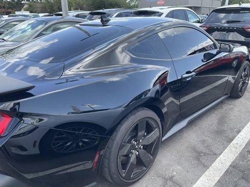 2024 Ford Mustang Dark Horse