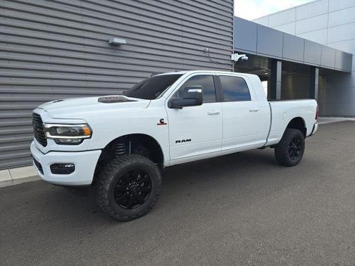 2024 RAM 3500 Laramie