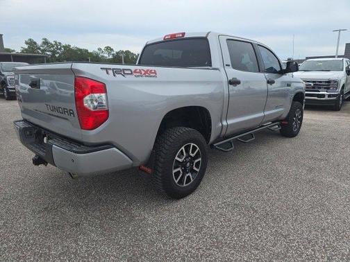 2016 Toyota Tundra SR5