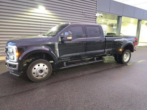 2023 Ford F-450 Lariat