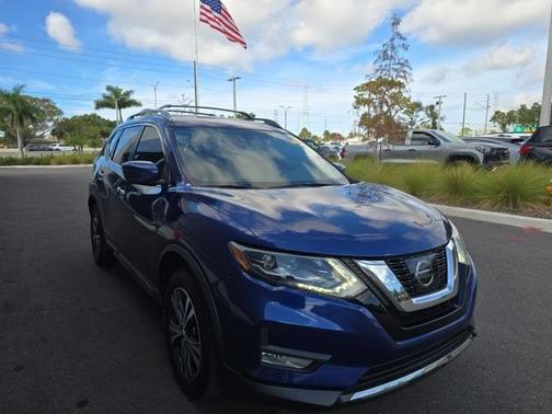 2017 Nissan Rogue SL
