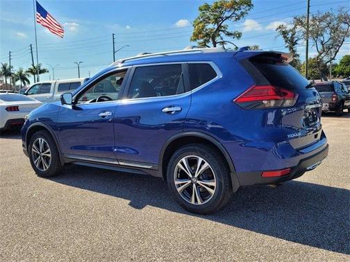 2017 Nissan Rogue SL