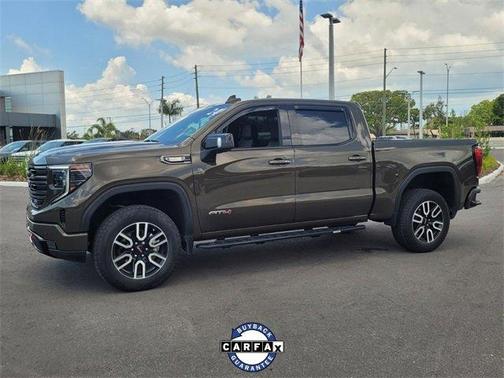 2024 GMC Sierra 1500 AT4