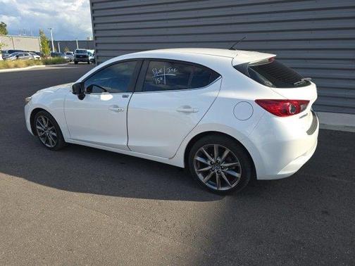 2018 Mazda Mazda3 Touring