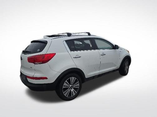 Clear White 2015 Kia Sportage EX