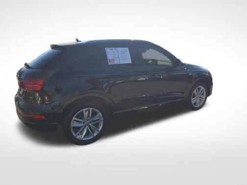 2018 Audi Q3 2.0T Premium