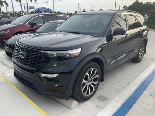 2022 Ford Explorer ST-Line