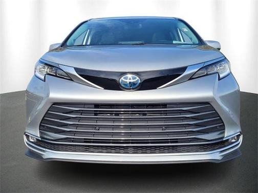 2023 Toyota Sienna Limited