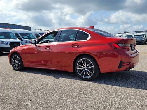 2022 BMW 330 i
