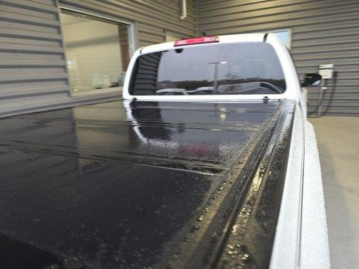 2023 Nissan Frontier S