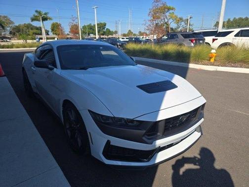 2025 Ford Mustang Dark Horse