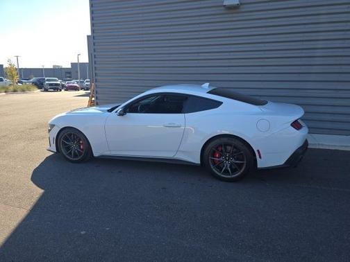 2025 Ford Mustang Dark Horse