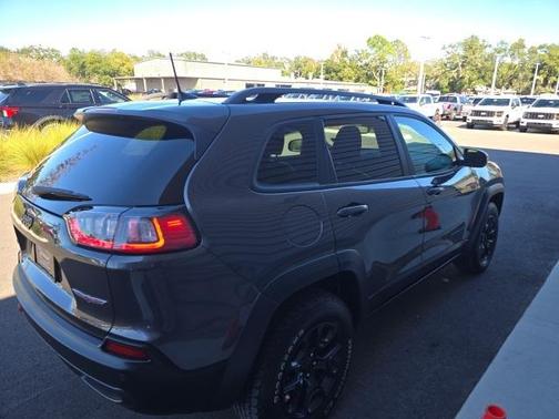 2021 Jeep Cherokee Trailhawk