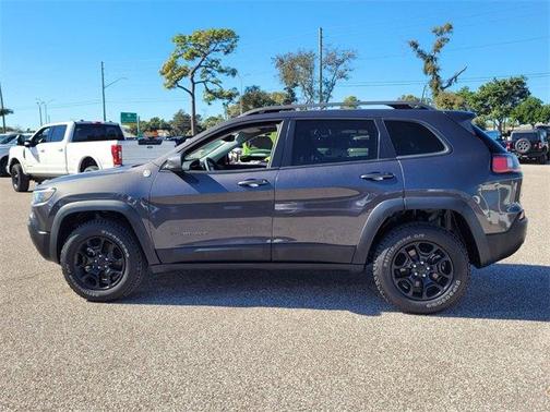 2021 Jeep Cherokee Trailhawk