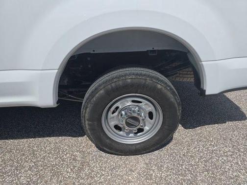 Oxford White 2022 Ford F-250 XL
