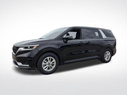 Aurora Black Pearl 2024 Kia Carnival LX