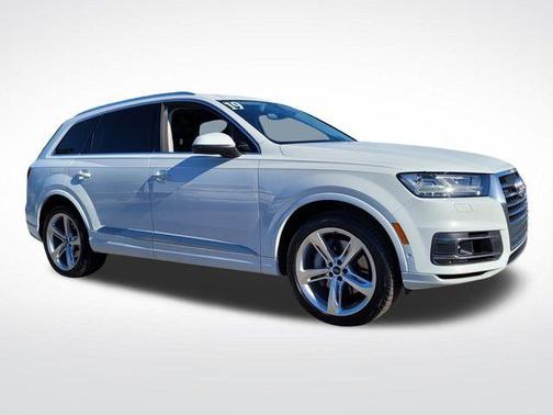 2019 Audi Q7 55 Prestige