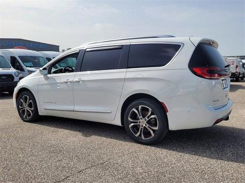2022 Chrysler Pacifica Pinnacle