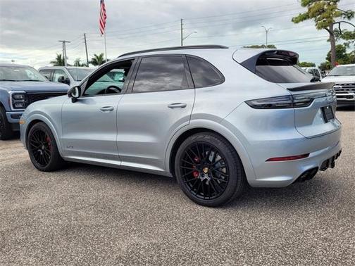 2021 Porsche Cayenne GTS