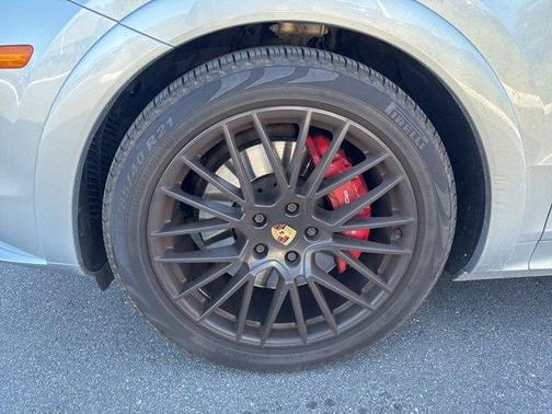 2021 Porsche Cayenne GTS