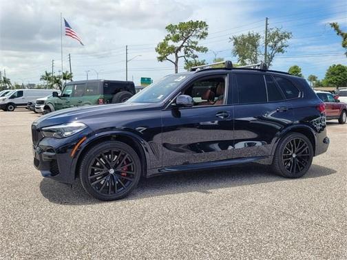 2022 BMW X5 M50i