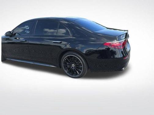 Obsidian Black Metallic 2025 Mercedes-Benz S-Class S 580 4MATIC
