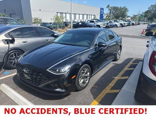2022 Hyundai SONATA SEL