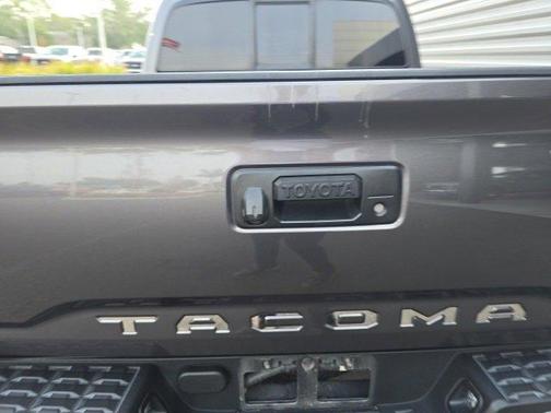 2016 Toyota Tacoma SR5