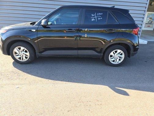 2021 Hyundai VENUE SE