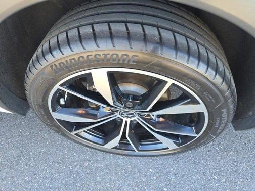 2022 Volkswagen Tiguan 2.0T SEL R-Line
